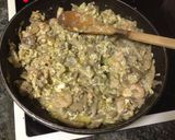Foto del paso 6 de la receta: Revuelto de setas de cardo y colmenillas con especias y trufa