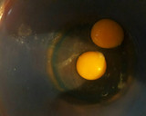 Foto del paso 1 de la receta: Bizcochuelo marmolado fácil