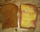 A picture of step 3 of Ham/Bacon Sandwich.