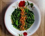 Foto langkah ke 3 dari resep Tumis Bayam Bawang Putih.