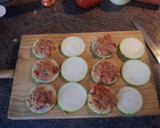 Foto del paso 4 de la receta: Calabacín relleno de pisto con atún