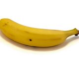 Foto del paso 1 de la receta: Batido plátano con arándanos y frambuesas