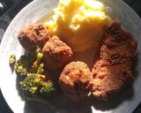 A picture of step 17 of Deep fried cheese burger balls.