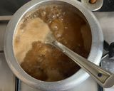 A picture of step 7 of Dal Bukhara With Steam Brown Rice & Onion Salad.