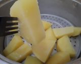 Foto langkah ke 2 dari resep Stik Kentang keju.