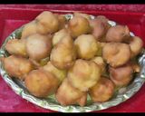 मीठे गुलगुले (मिल्क बनाना पफ) (Meethe Gulgule recipe in hindi) रेसिपी चरण 4 फोटो