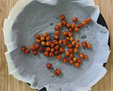 Foto del passaggio 3 della ricetta Purea di ceci, filetti di triglia e ceci croccanti alla paprika