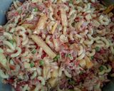 A picture of step 11 of Chicken and Vegetable Macronies.