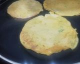 A picture of step 5 of Eggless Omellete.