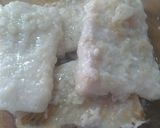 Foto del paso 2 de la receta Bacalao con patatas y gulas al ajillo