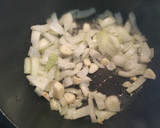Foto del paso 1 de la receta: Espaguetis con salsa de champiñones y nueces