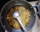 A picture of step 2 of Manchow soup.