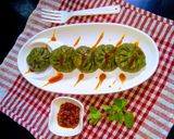 A picture of step 5 of Palak paneer momos.