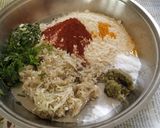 A picture of step 4 of Lauki Muthiya.