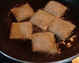 Foto langkah ke 5 dari resep Martabak Jamur, Telur dan Ayam.