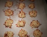 A picture of step 6 of Lime and Gin Macaroons.