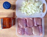 A picture of step 1 of Curry Chicken.