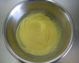 A picture of step 4 of Striped No-Bake Cheesecake.