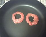A picture of step 2 of Egg Burger.