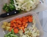Foto langkah ke 1 dari resep Sayur sop ala anak rumahan.