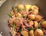A picture of step 4 of New Potatoes and Pork Offcuts with Miso.