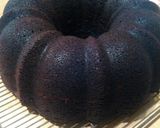 A picture of step 5 of Nestle bittersweet pound cake.