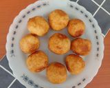 Foto langkah ke 5 dari resep Bola-bola tape singkong.