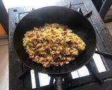 Foto del paso 2 de la receta: Cabrilla en salsa aparihuelada con tacu tacu de frejoles rojos