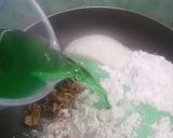 Foto langkah ke 3 dari resep Kanom Piak Poon (thai dessert).