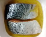 A picture of step 2 of Baked Rosemary, Almond and Flax Seed Encrusted Salmon with French Walnut Vinagrette.