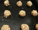 Foto langkah ke 4 dari resep Choco Thumbprint Cookies.