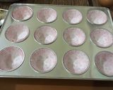 Foto langkah ke 8 dari resep Birthday chocolate muffin.