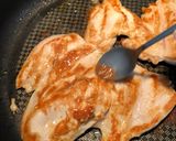 Hình bước làm 2 của món Ức gà áp chảo với roémerry-eatclean