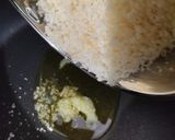 नारियल बर्फी (सिर्फ 10 मिनट में) (Coconut Burfi) रेसिपी चरण 2 फोटो