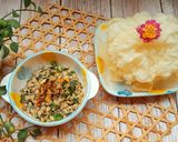 Hình bước làm 2 của món Bánh tráng chiên xúc hến xào