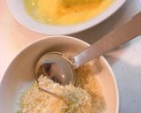 A picture of step 3 of Deep Fried Chikuwa Fish Stick, Nori Seaweed and Cheese.