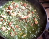Foto del paso 5 de la receta: Arroz verde con tentáculos de calamar. #Mercado #CEBOLLA