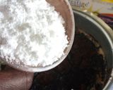 A picture of step 4 of Chocolate guiness cake.