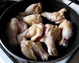 A picture of step 4 of Spicy Miso Simmered Chicken Drumsticks and Potatoes.