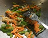 A picture of step 2 of Veg Chow Mein.