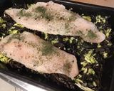 Une image de l'étape 4 de Filets de dorade aux trompettes de la mort et courgettes.