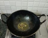 A picture of step 1 of Aloo sabji.