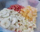 A picture of step 1 of Fruit chaat.