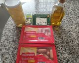 Foto del paso 1 de la receta: Mini salchichas de pollo al roquefort con calabacín y papas
