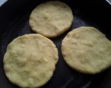 Foto del paso 3 de la receta: Arepas de plátano verde🍘🥑🥕