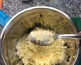 Foto del paso 3 de la receta: Tarta de cebolla y queso