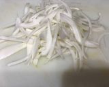 Foto del paso 3 de la receta Muslo de pollo deshuesado sin piel a la plancha con ensalada
