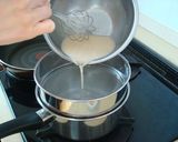 A picture of step 3 of Kinako Warabi Mochi.