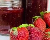 A picture of step 1 of Strawberry Jam.