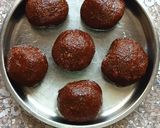 A picture of step 3 of Roti Laddoo.